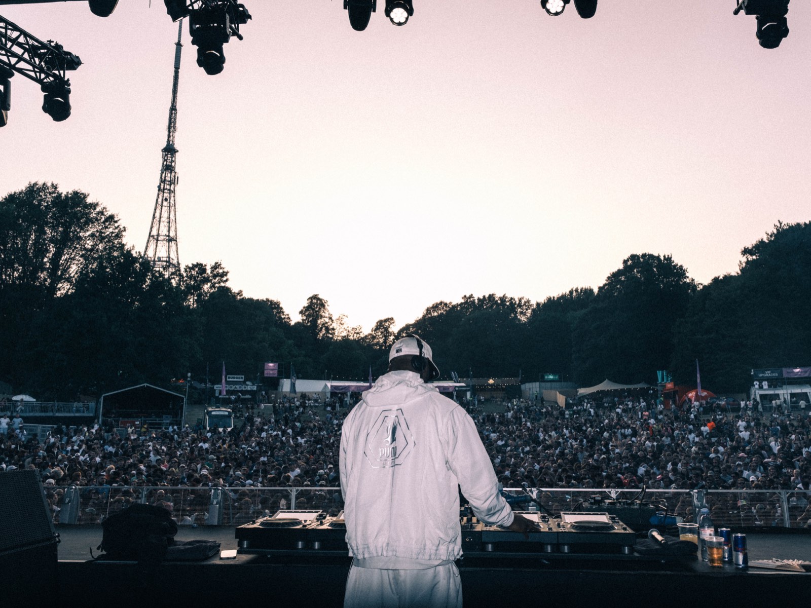 DJ viewed from behind facing the Big Smoke crowd.