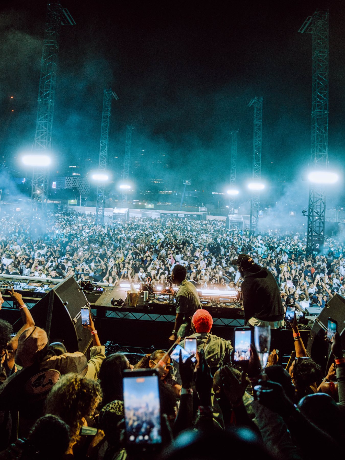 Final wide view of the illuminated crowd and stage at R&B Slow Jams, Magazine London.